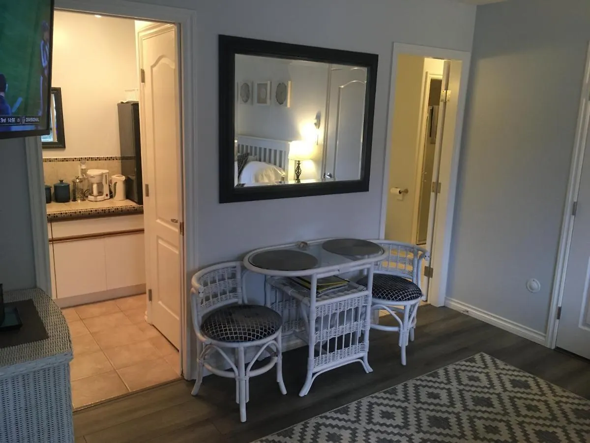 Long Lake Waterfront Bed And Breakfast Nanaimo