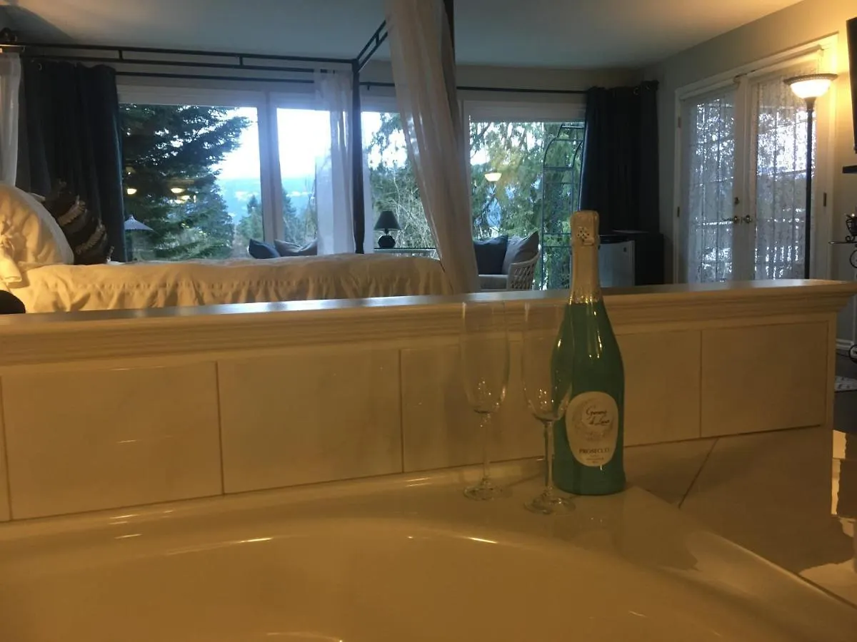 Long Lake Waterfront Bed And Breakfast Nanaimo