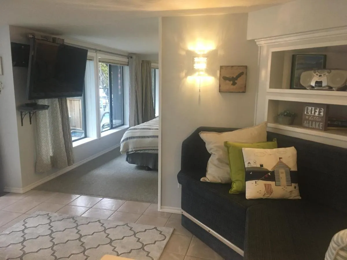 Long Lake Waterfront Bed And Breakfast Nanaimo