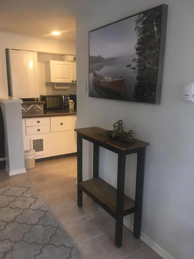 Long Lake Waterfront Bed And Breakfast Nanaimo 4*,