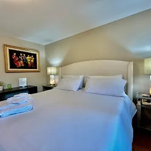 North Gem - Garden-view With Private Ensuite Homestay